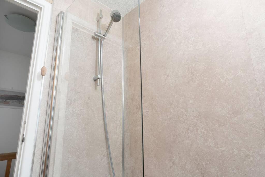 Charming 3 Bedroom Harbour Cottage With Parking Penzance Eksteriør bilde