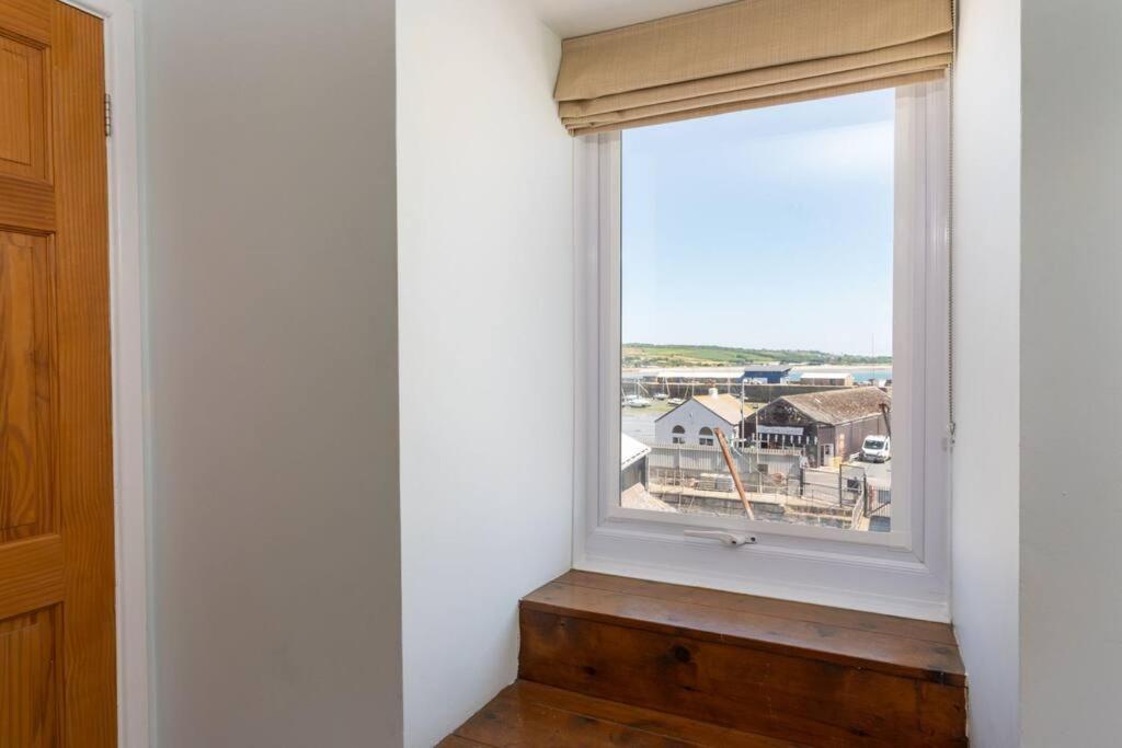 Charming 3 Bedroom Harbour Cottage With Parking Penzance Eksteriør bilde
